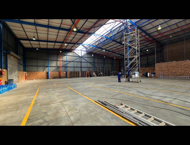 2,594M² WAREHOUSE TO LET IN SPARTAN